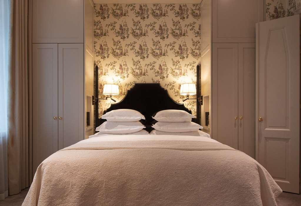 Villa Dagmar Stokholm Oda fotoğraf A bedroom at the Hotel de Matignon