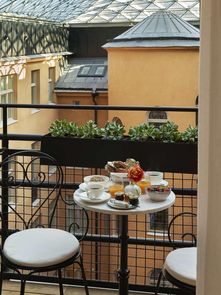 Villa Dagmar Stokholm Oda fotoğraf Breakfast on a balcony